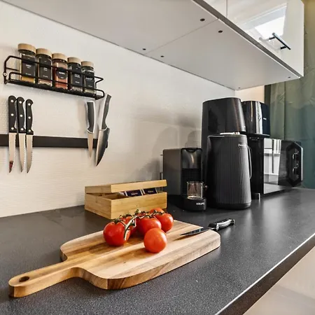 Urban Loft - 180 Skyline Balkon - 2 SZ - HBF Berlin