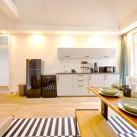 Urban Loft - 180 Skyline Balkon - 2 Sz - Hbf Apartment