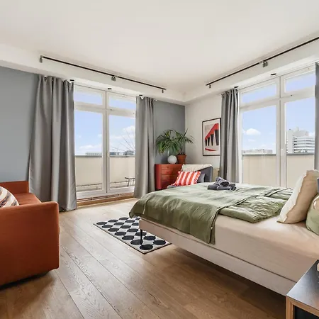 Daire Urban Design Loft - 180 Skyline Balkon - 2 Schlafzimmer - Nahe Des Hauptbahnhofs - Parkplatz Moeglich Berlin
